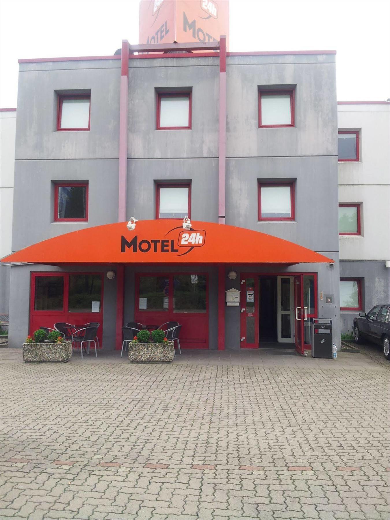Motel 24H Hanôver Exterior foto