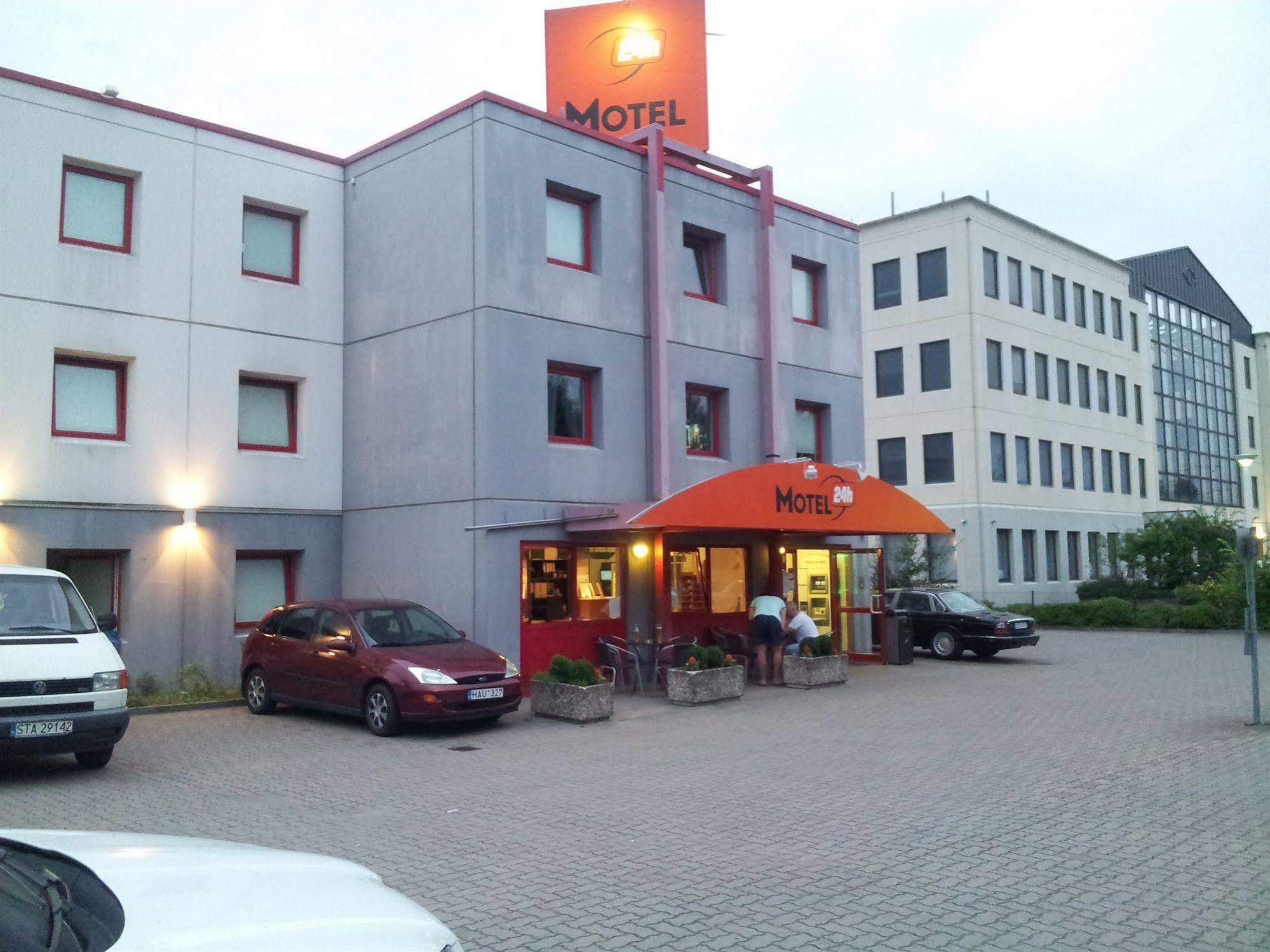 Motel 24H Hanôver Exterior foto